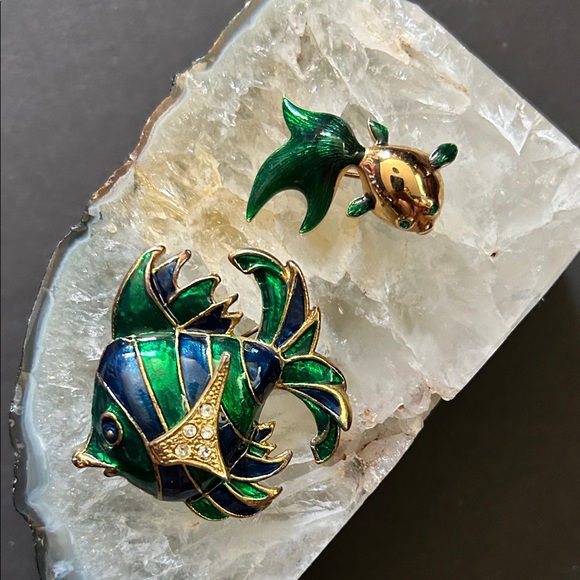 Vintage Vibrant Fish Brooch Set - Blue and Gold, Two Piece Mama and Baby Pair - Picture 1 of 16